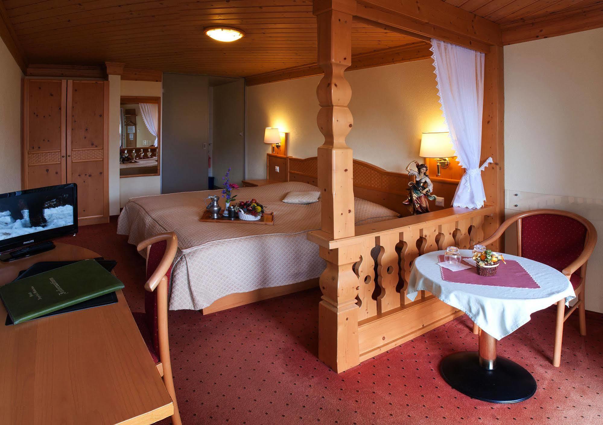 Seehotel Boutique Jaegerhof-Hubertus Фолензее Екстер'єр фото